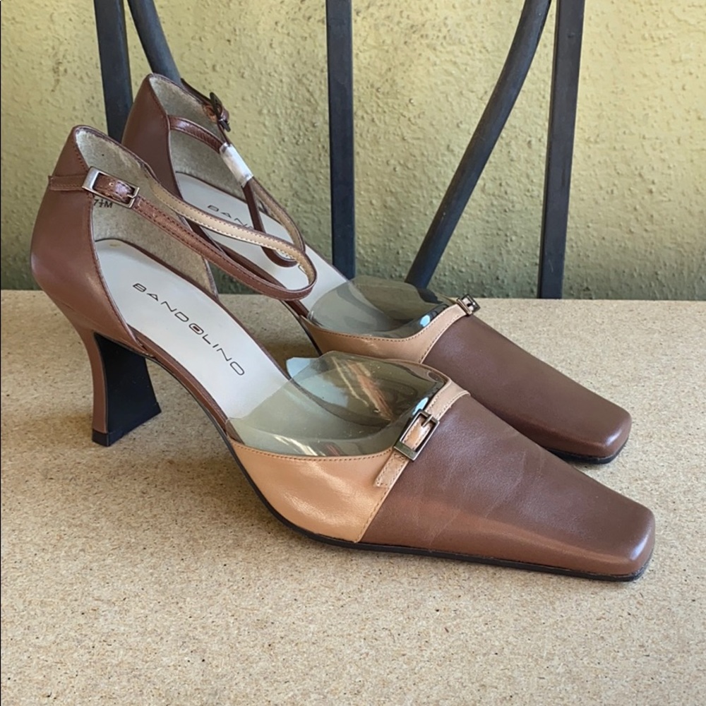 NEW Bandolino Color Blocked Pump